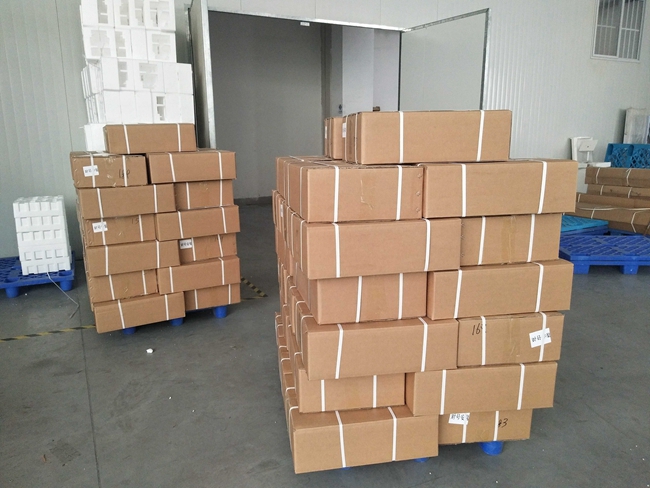 20臺智能醫(yī)用身高體重秤打包發(fā)貨中 20臺智能醫(yī)用身高體重秤打包發(fā)貨中